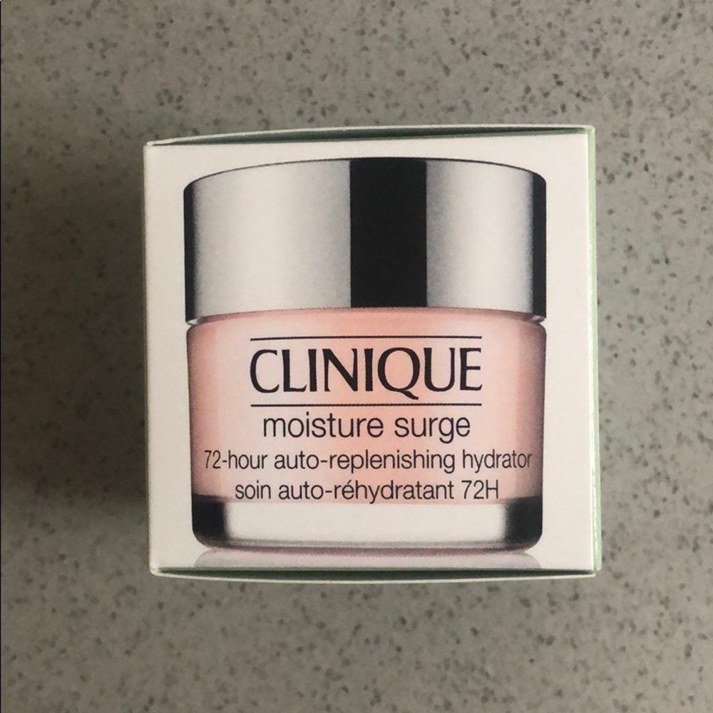 Clinique moisture surge